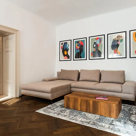 Апартаменти Black Church Flat